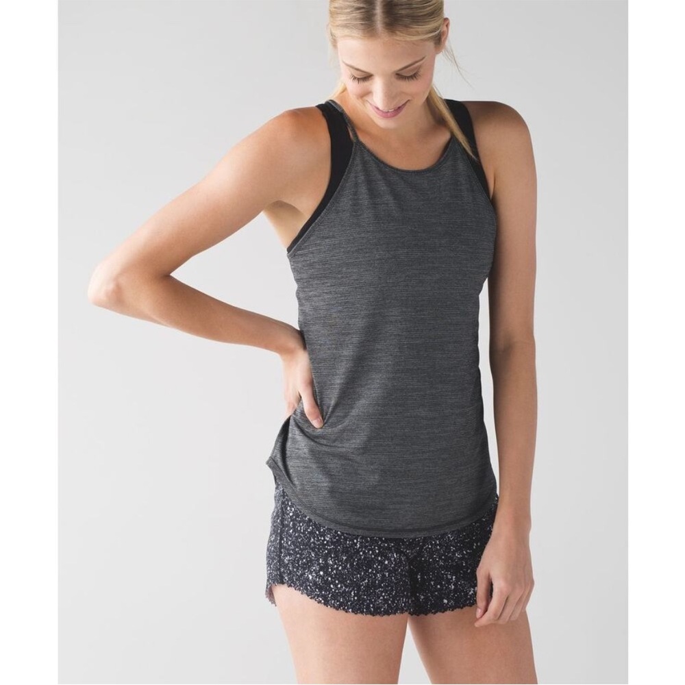 Lululemon Fast As Light Singlet in Heathered Black Size 2